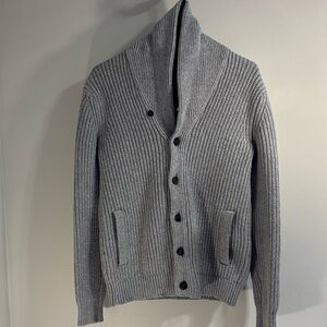 Banana Republic chunky Warm and Cozy Ribbed Gray Cardigan